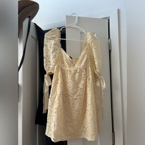 NWT Forever 21 Lace Puff Cream Dress With Bows XS